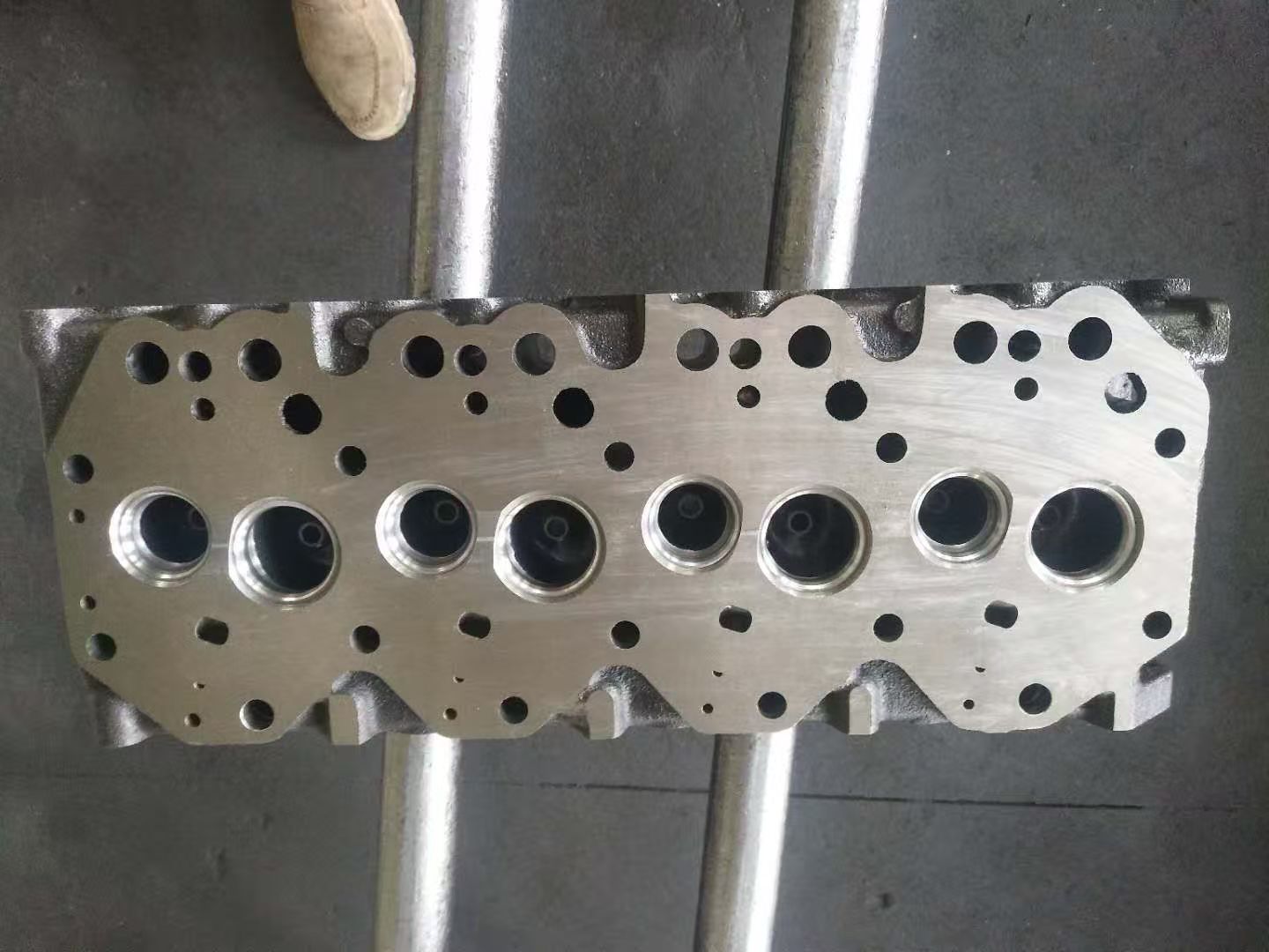 Free Shipping Cylinder Head 11101-56014 11101-58010 11101-58014 for Toyota Dyna 200 Coaster Land Cruiser Toyo-ace 3431cc 3.4D